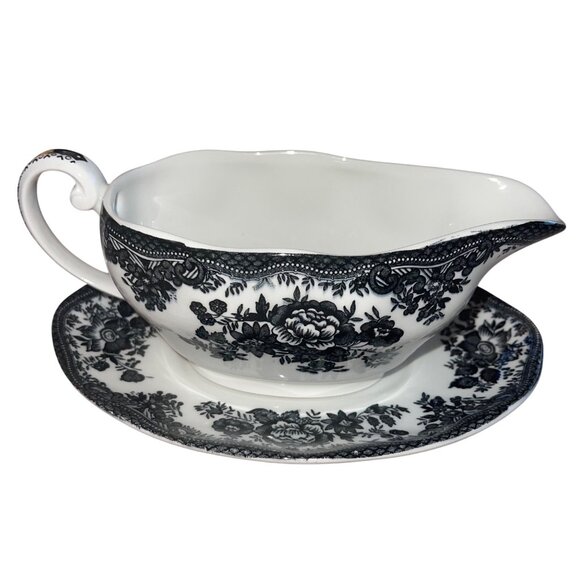 Johnson Brothers Asiatic Pheasant Black Gravy Boat And Saucer - Picture 1 of 7